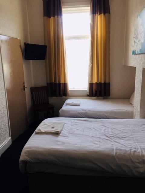Hotel Mayfair 3*